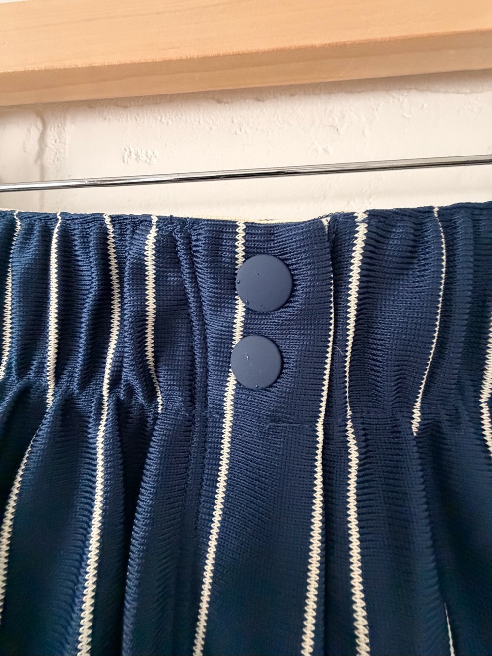 Adidas Originals Women’s Navy Pinstripe Firebird Shorts w Cream Trim, M, NWT - Picture 7 of 12